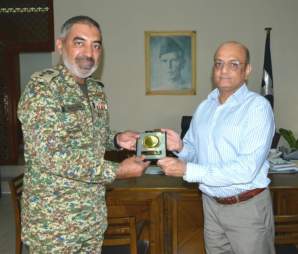 Chairman PQA presenting souvenir - 7