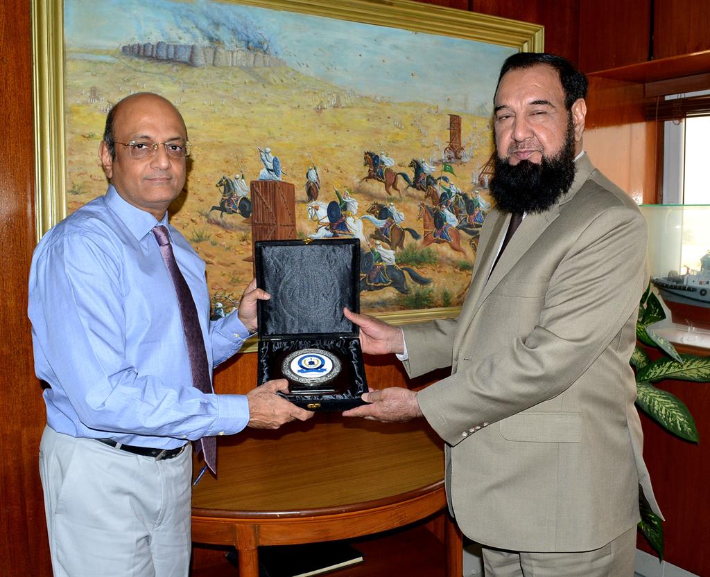 Chairman PQA presenting souvenir - 1