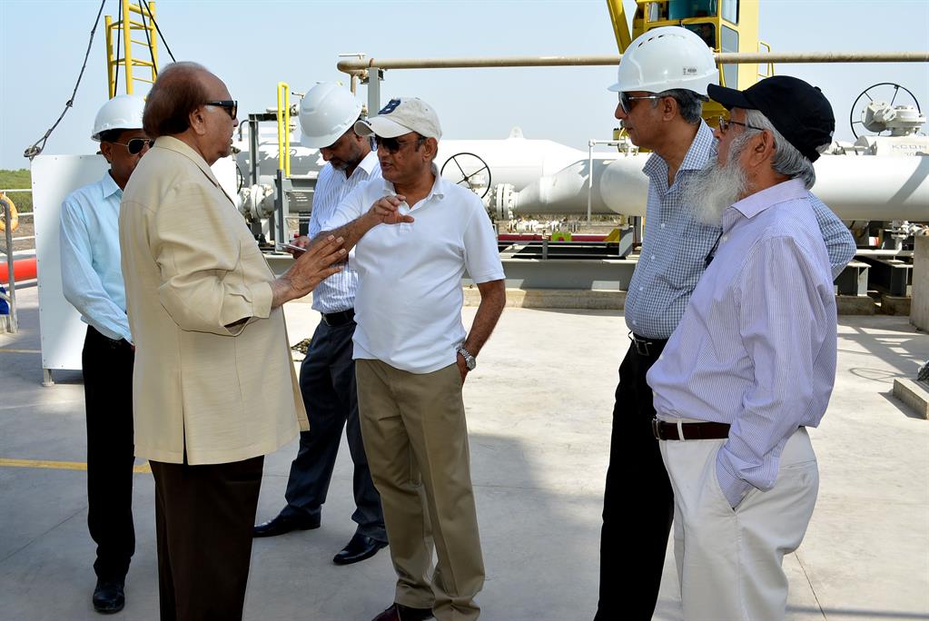 Chairman PQA visited LNG Terminal on 26th April, 2018 - 15