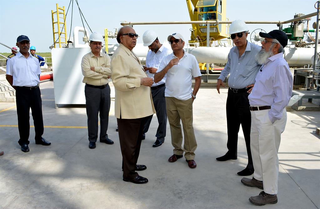 Chairman PQA visited LNG Terminal on 26th April, 2018 - 16