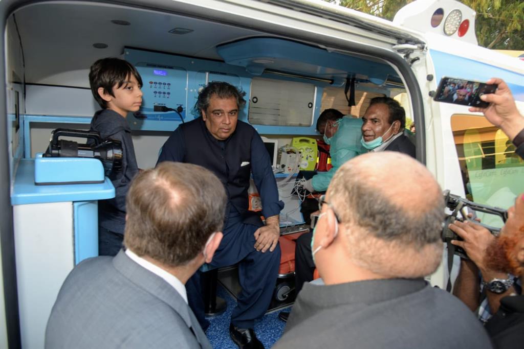 Federal Minister Inaugurated Ambulance Services - 10
